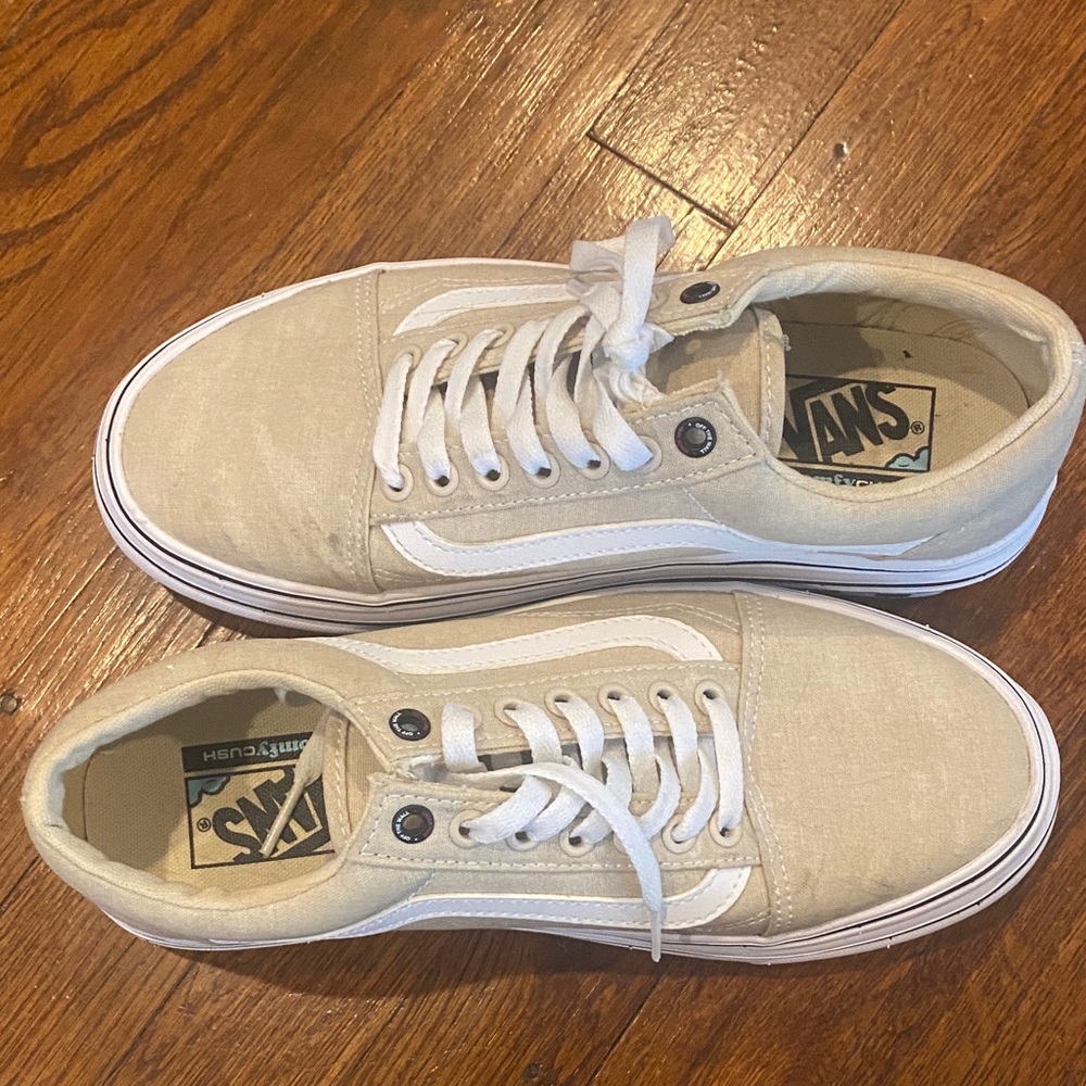 Vans Cream Platform Canvas Sneakers Women’s Size 8.5 Men’s Size 7.0